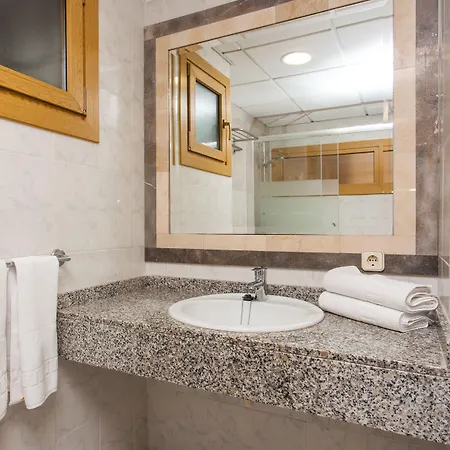 Ben-hur Aparthotel