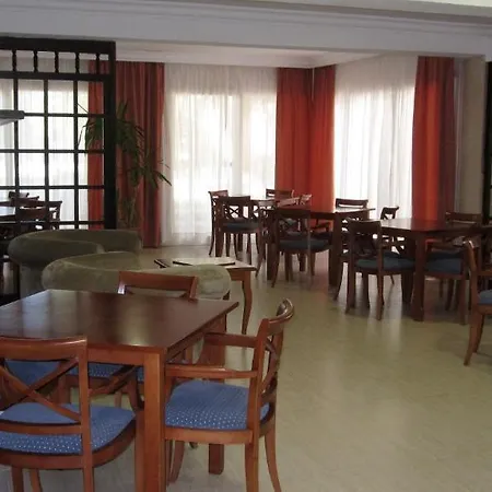 Ben-hur 公寓式酒店 2*